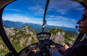 Helicopter Flight in Vancouver: Private flight over the mountains and the Howe Sound