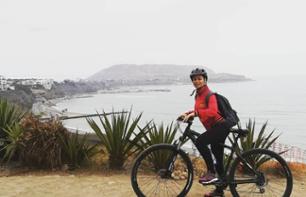 Balade en vélo le long de la côte pacifique - Lima