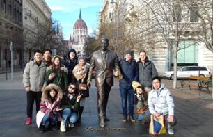 Guided walking tour of Pest (2 hours) - Budapest
