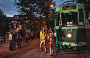 Hippie-Abend und Erkundung von Rom in einer alten Straßenbahn