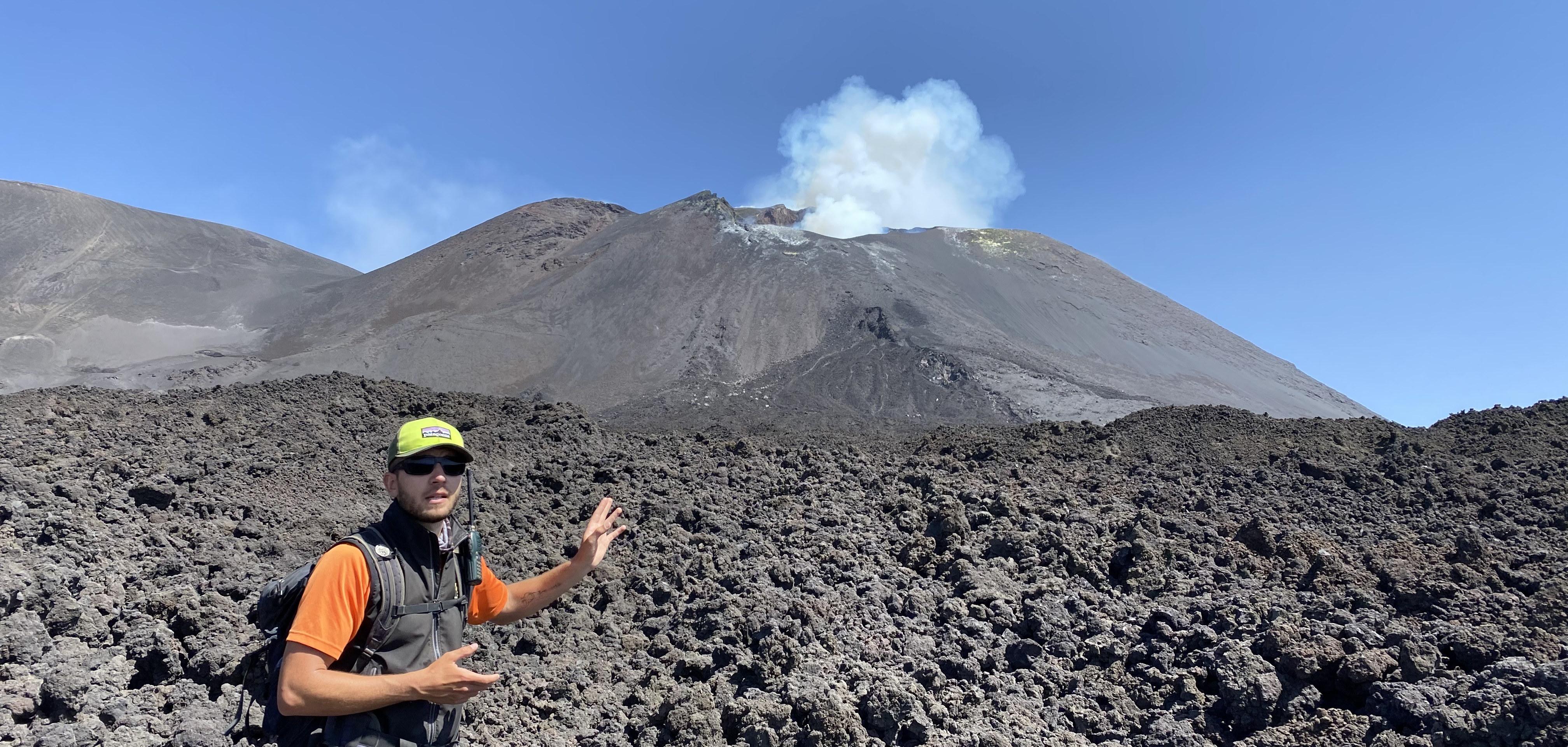 Randonnée avec guide privé au volcan Etna (2100m) - Déjeuner et transferts inclus depuis Catane ou Taormine - En Français