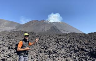 Hike with a private guide at Mount Etna (2100 m) - Lunch and transfers included from Catania or Taormina