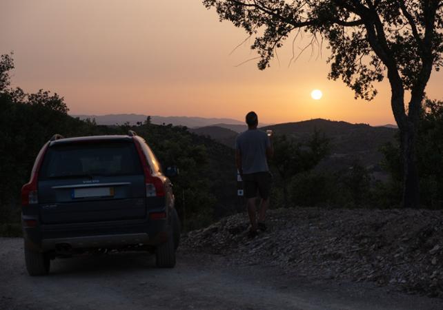 Excursion privée en 4x4 au coucher de soleil - En français - Au départ d'Albufeira et ses alentours