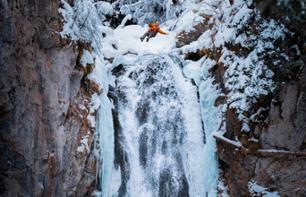 Tyrolean traverse in the snowy mountains of the Hautes-Pyrénées - 1 hour from Lourdes